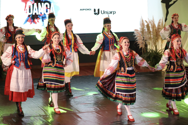 1ª Mostra de Dança de Caçador atrai bailarinos e espectadores de vários municípios